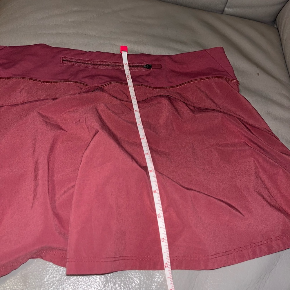 LULULEMON Play Off The Pleats Skirt SZ 10 "Misty Merlot" - Picture 13 of 13
